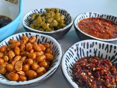 -灵芝妹子海鲜米线(劳动公园店)