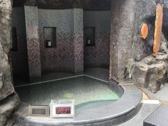 -裕龙汤泉