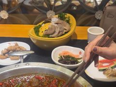 -一斗火锅·招财羊毛肚(北温泉九号店)
