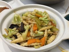 干锅花菜-关里关外·鱼头泡饼(唐冶绿地汇店)