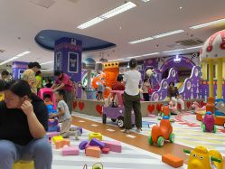 -孩子王童乐园(马群店)