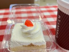 -红宝石·鲜奶小方·海派西点房(南丹店)