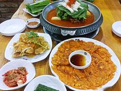 -喇喇排骨火锅·传统韩式脊骨汤(望京西园总店)