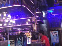 -爱啤精酿·民谣酒馆(滨江店)