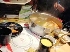 -左庭右院鲜牛肉火锅(金山万达店)