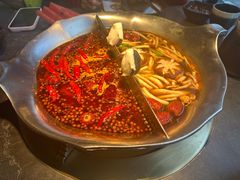 -湊湊火锅·茶憩(杭州湖滨银泰in77店)