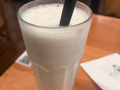 香蕉奶昔-雕刻时光咖啡馆(交大店)