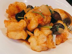 黑蒜大千虾球-北京四季酒店·采逸轩