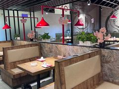 -叶派龙虾•招牌香辣蟹·海鲜(中海国际店)