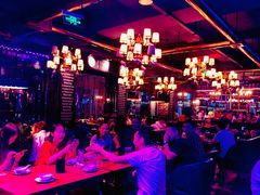 -爱啤精酿·民谣酒馆(滨江店)