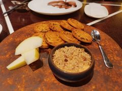 鹅肝酱葱油饼-杭州西子湖四季酒店·金沙厅
