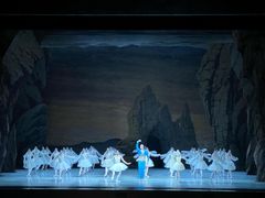 -交通银行前滩31演艺中心