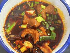 盅盅肥肠面-山城盅盅面