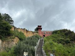 -彩色沙林风景区