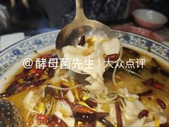 老坛酸菜鱼M号-桂二老坛酸菜鱼(三街两巷店)