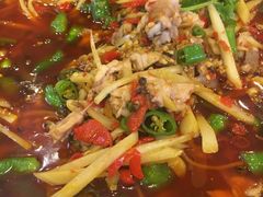 -兔行天下-鸿鹤鲜锅兔(中海国际店)