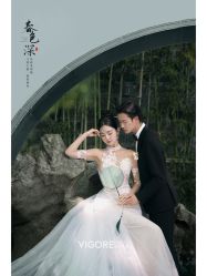 -雪中彩影婚纱摄影·微光艺术中心