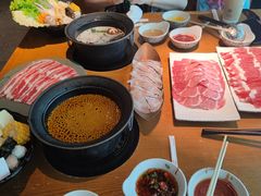 -呷哺呷哺(融创茂店)