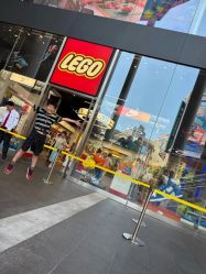 -乐高品牌旗舰店(人民广场店)