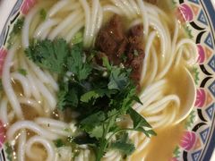 十年经典牛肉粉-鑫花溪牛肉米粉(人民广场店)