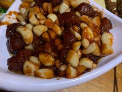 黑蒜子牛肉粒-老姑砂锅·烧烤天津菜(体北道店)