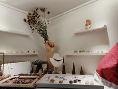 -LADY FAFA(巨鹿路陕西南路路口店)