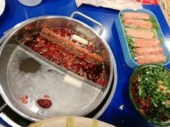-马路边边串串香形象店(磐石路店)