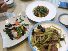 -伊和园清真餐饮