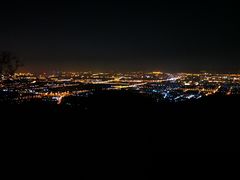 -鬼笑石后山停车场