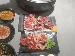 -啊美丽炭火烤肉(滑翔一店)