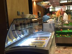 -飨食汇全日制餐厅·昆山皇冠假日酒店(九方店)
