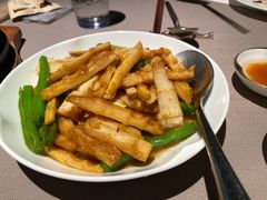 杭椒炒春笋-荣轩(新荣记环球金融中心店)