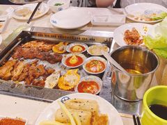 -爱客得牛排海鲜烤肉·火锅自助(春熙路黑金好店)