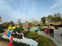 -季高兔窝窝亲子园(上海薰衣草公园店)