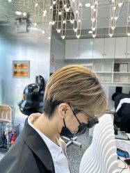 -Tloml salon