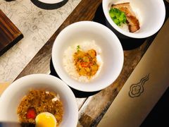 三口饭-穹六人间 people 6(岳阳路店)