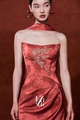 -Renee芮亦婚纱(原丽莎)