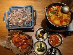 -春熙台韩国料理·章鱼肥牛(西丽店)