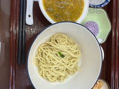 -百年老字号·观振兴蟹黄面·三虾面·苏式面(观前街富仁坊巷店)