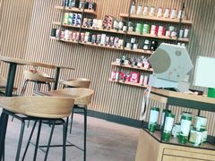 -星巴克(桂林国贸益华城店)