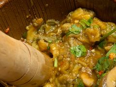 -老滇山寨•云南特色菜•地方菜•民族风情歌舞表演(金碧店)