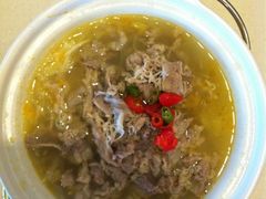 酸汤肥牛-小巴辣子川湘菜餐厅(星游城店)