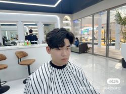 -尤司男士国潮理发馆