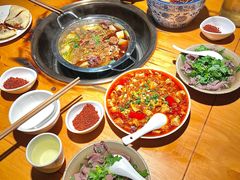 -大众跷脚牛肉馆·非遗传承单位(峨眉山店)