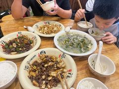 -何永光123鲜牛肉馆(1号店)
