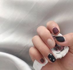 -Pink You美甲美睫纹绣定制中心