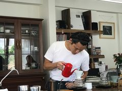 -巴浪鱼咖啡馆 Local Fish