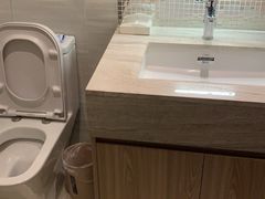 -成都利兹影音酒店(世纪城新国际会展中心店)