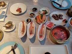 -雍容荟帝王蟹活龙虾展台自助(IFS黑金店)