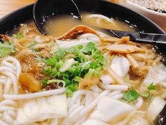 -鑫花溪牛肉米粉(文星广场店)